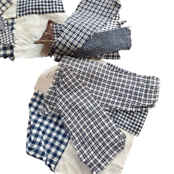 Vintage Homespun Quilting fabric remnants quilt block blue & white textile - Picture 9 of 12